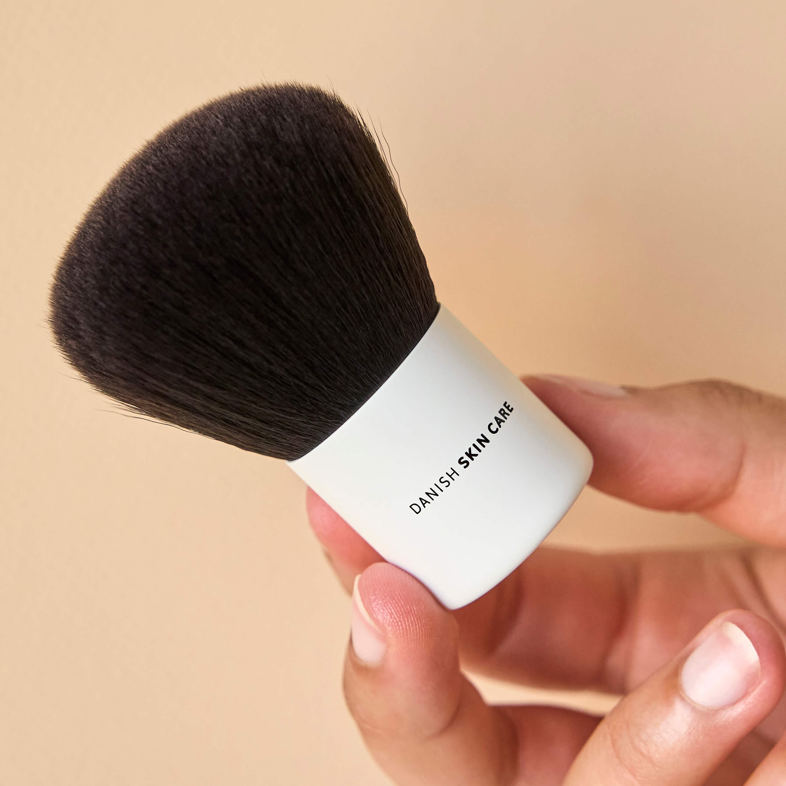 Loose Mineral Powder Foundation + børste