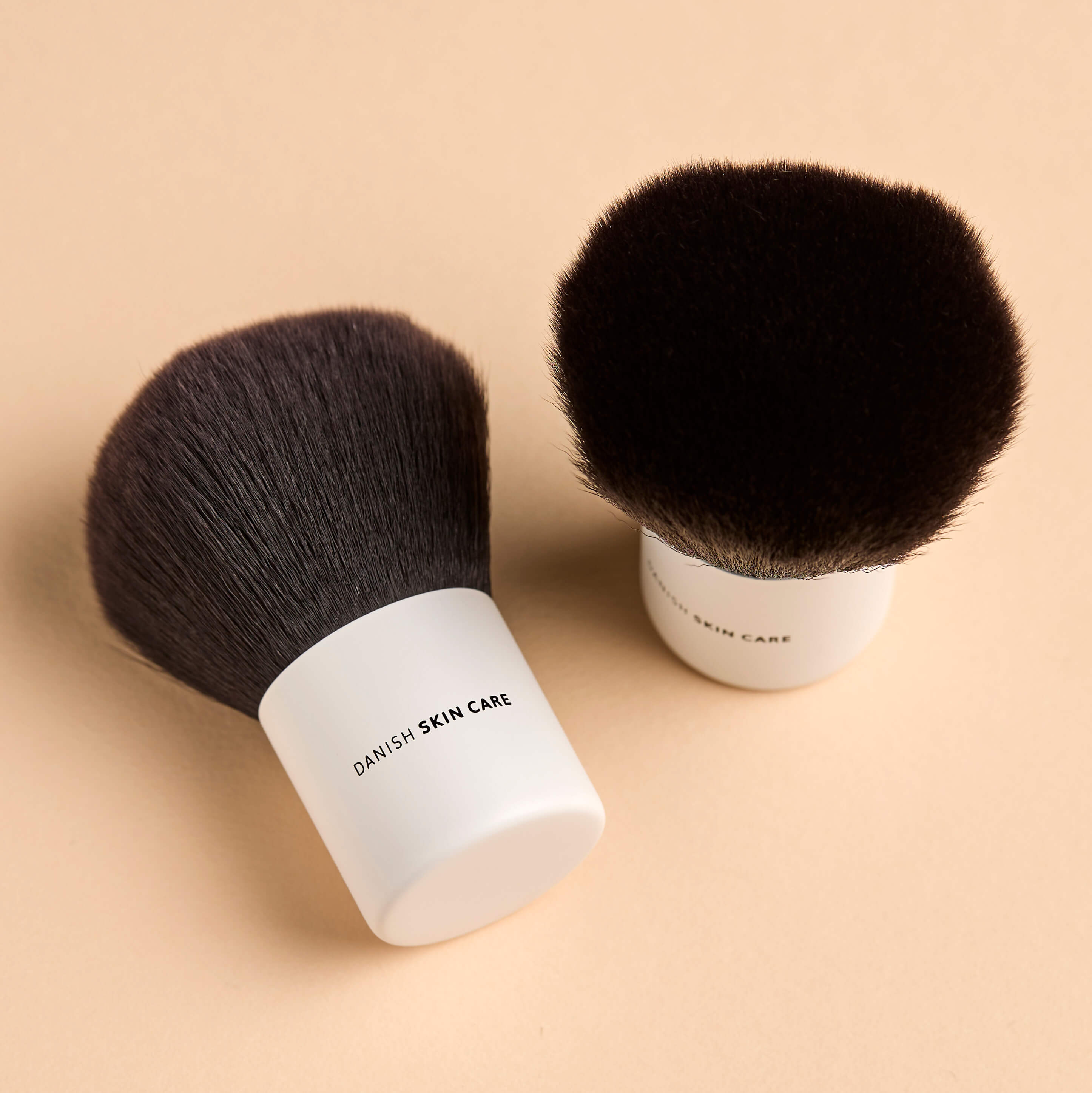Loose Mineral Powder Foundation + børste