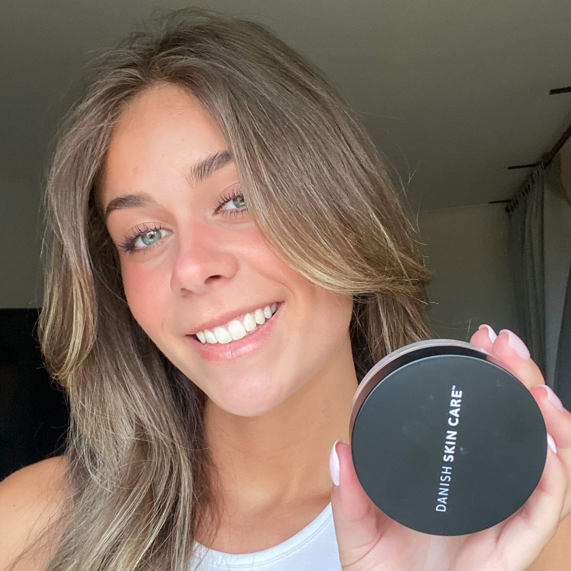 Loose Mineral Powder Foundation + børste