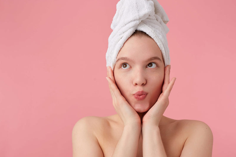 Hudplejeprodukter og udtørrende alkohol